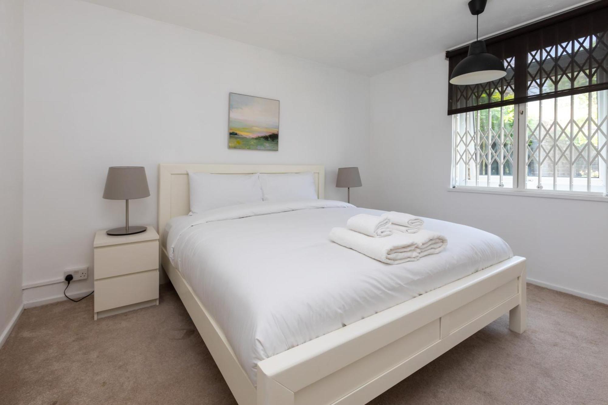 Spacious & Welcoming 4bd House - Kennington Apartment