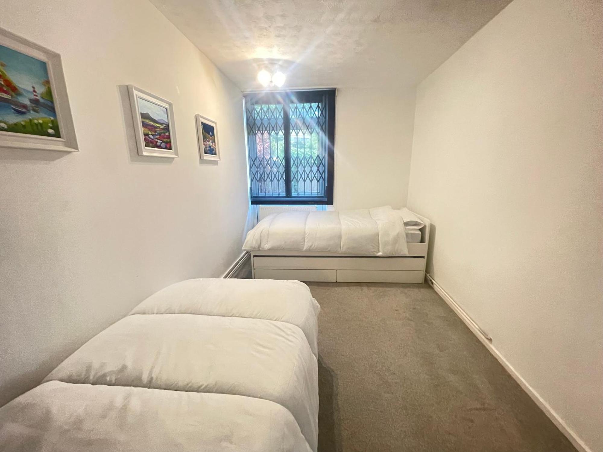 Spacious & Welcoming 4bd House - Kennington