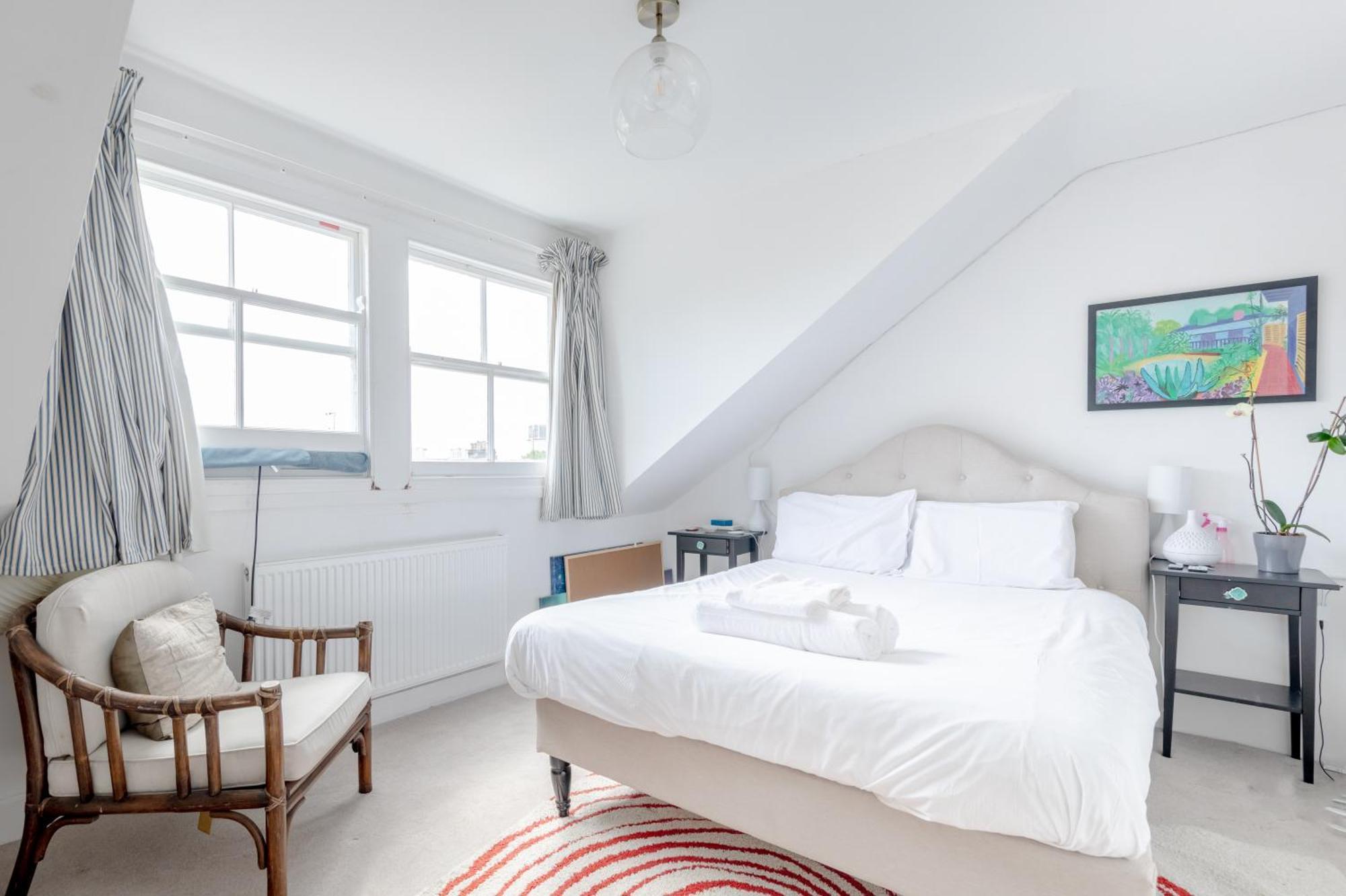 Apartment Floor 1bd Flat With Balcony - Ladbroke Grove *