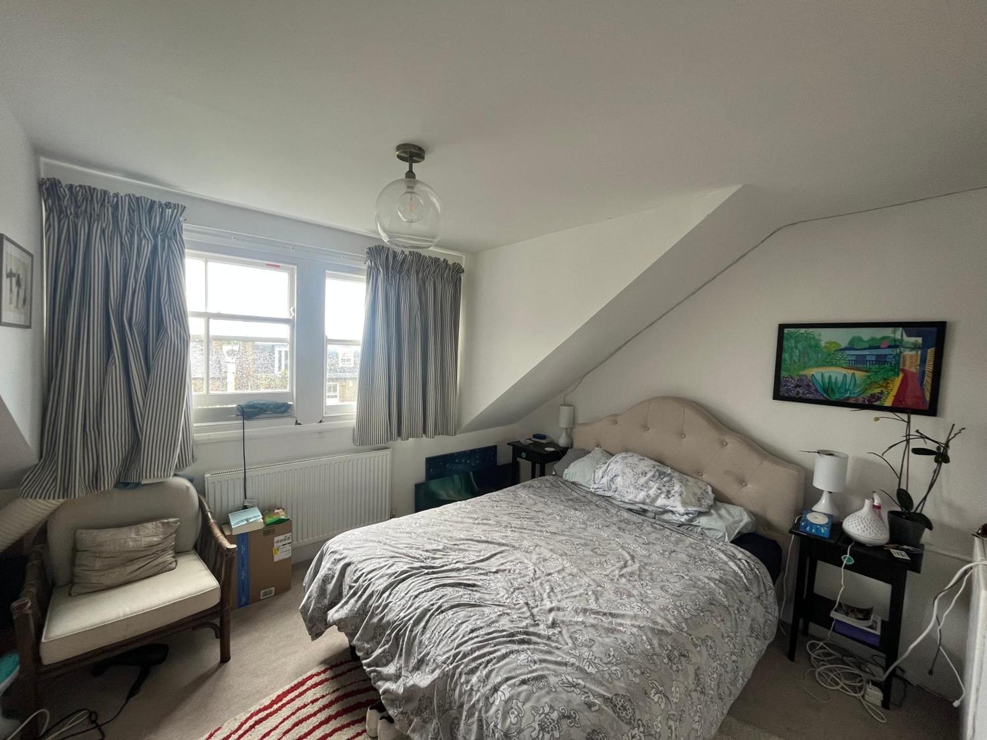 Floor 1bd Flat With Balcony - Ladbroke Grove *
