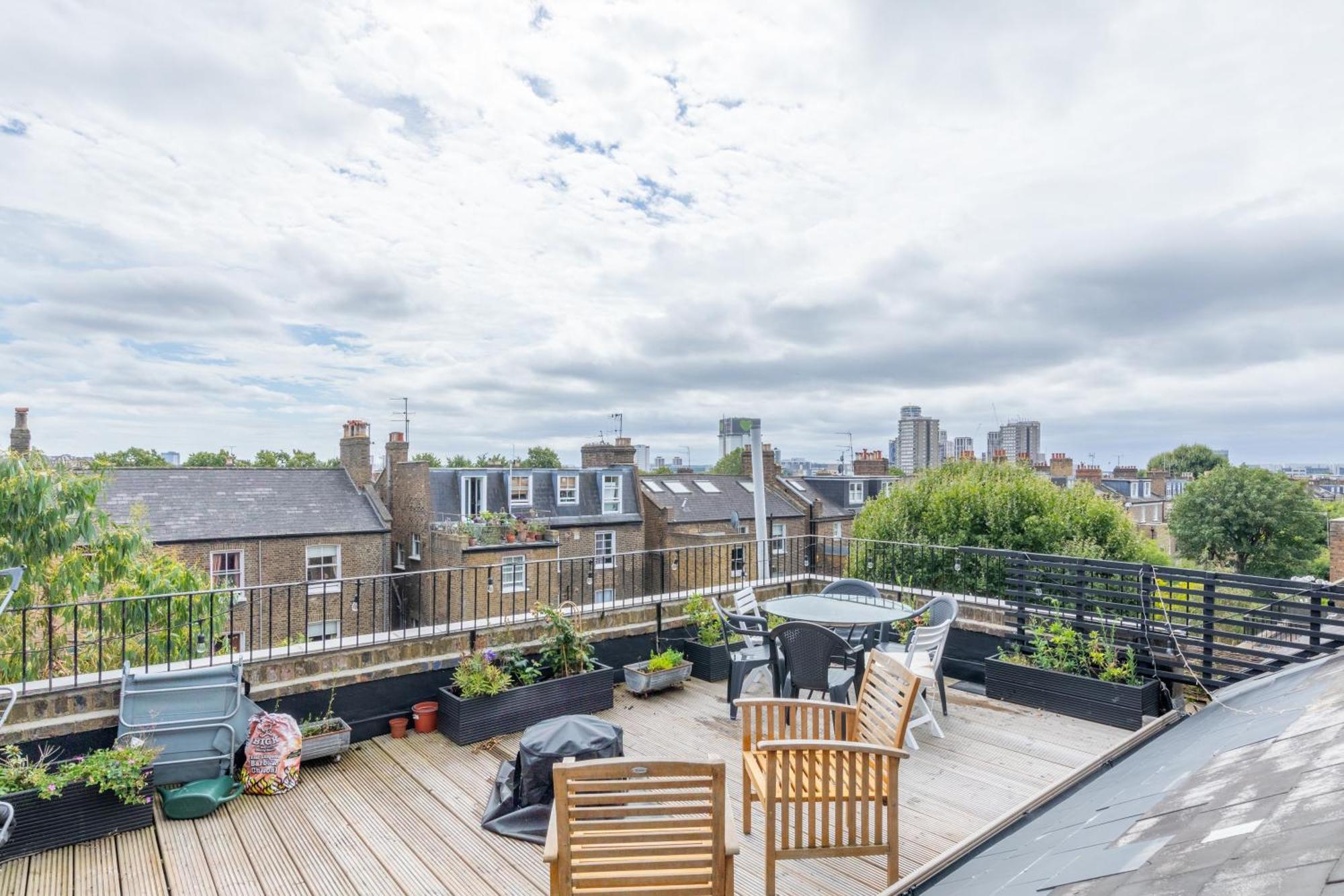 Floor 1bd Flat With Balcony - Ladbroke Grove