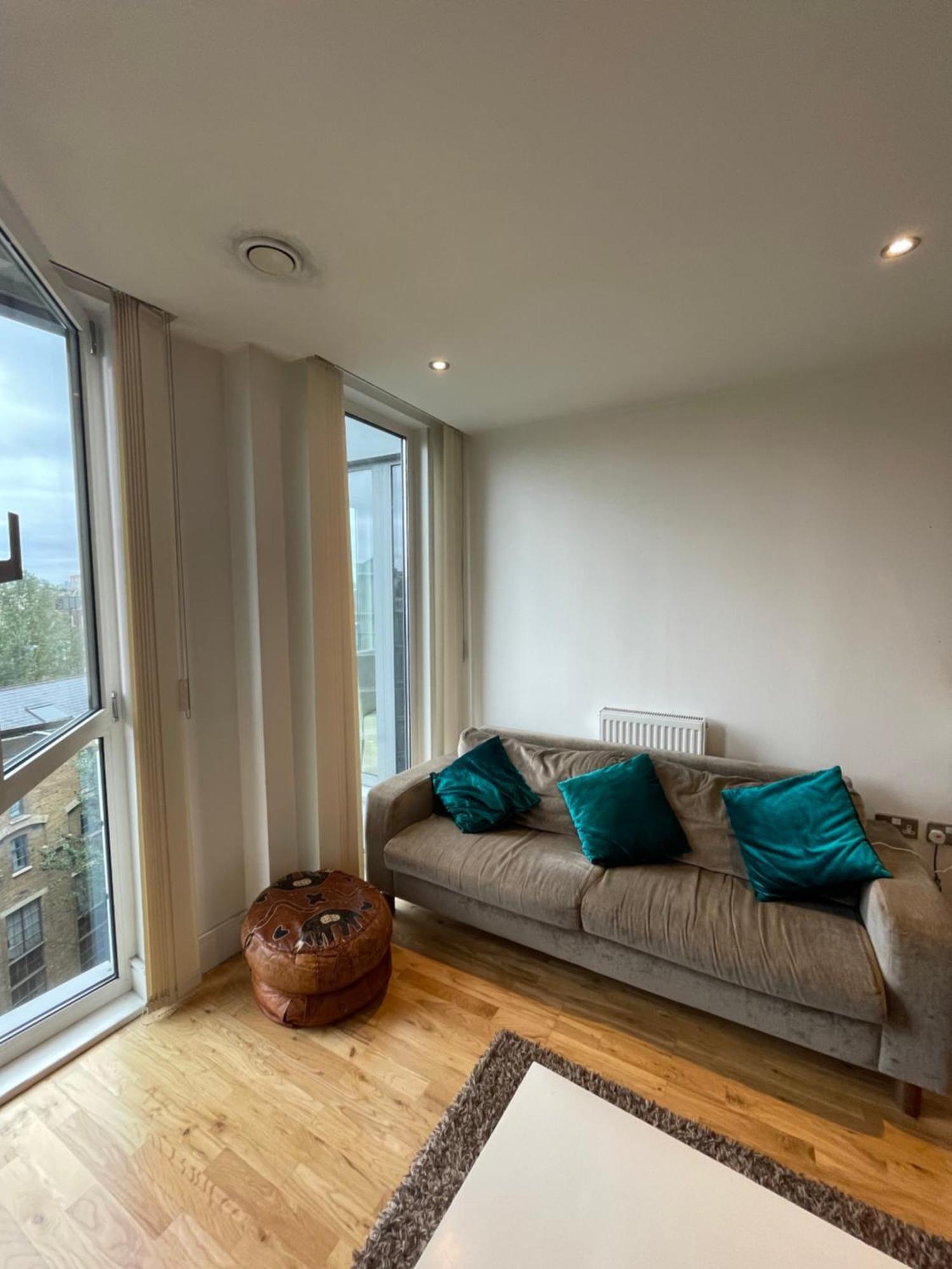 Sleek & Sunny 1bd Flat Near Greenwhich - Deptford! * London