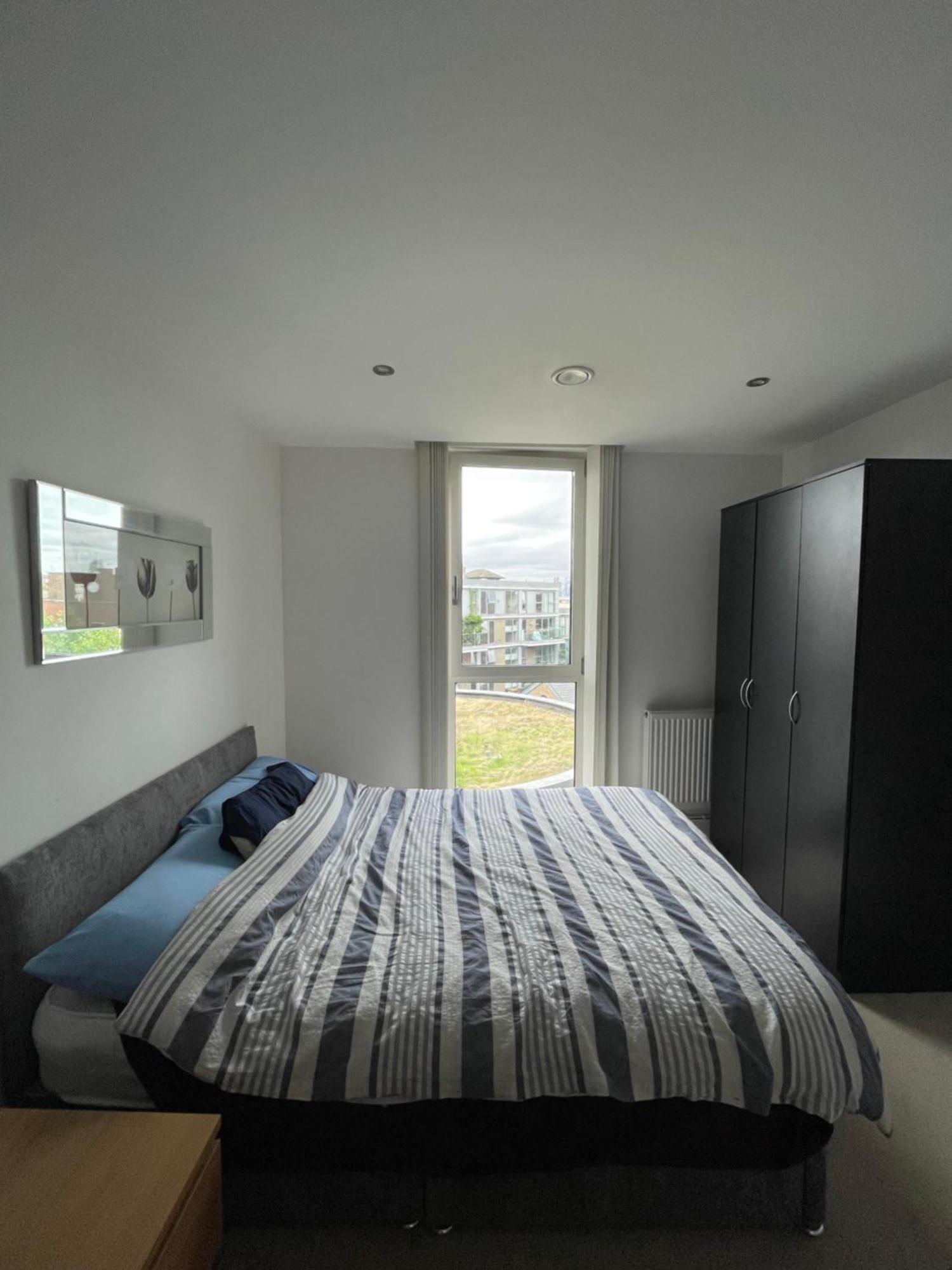 Sleek & Sunny 1bd Flat Near Greenwhich - Deptford! Apartment