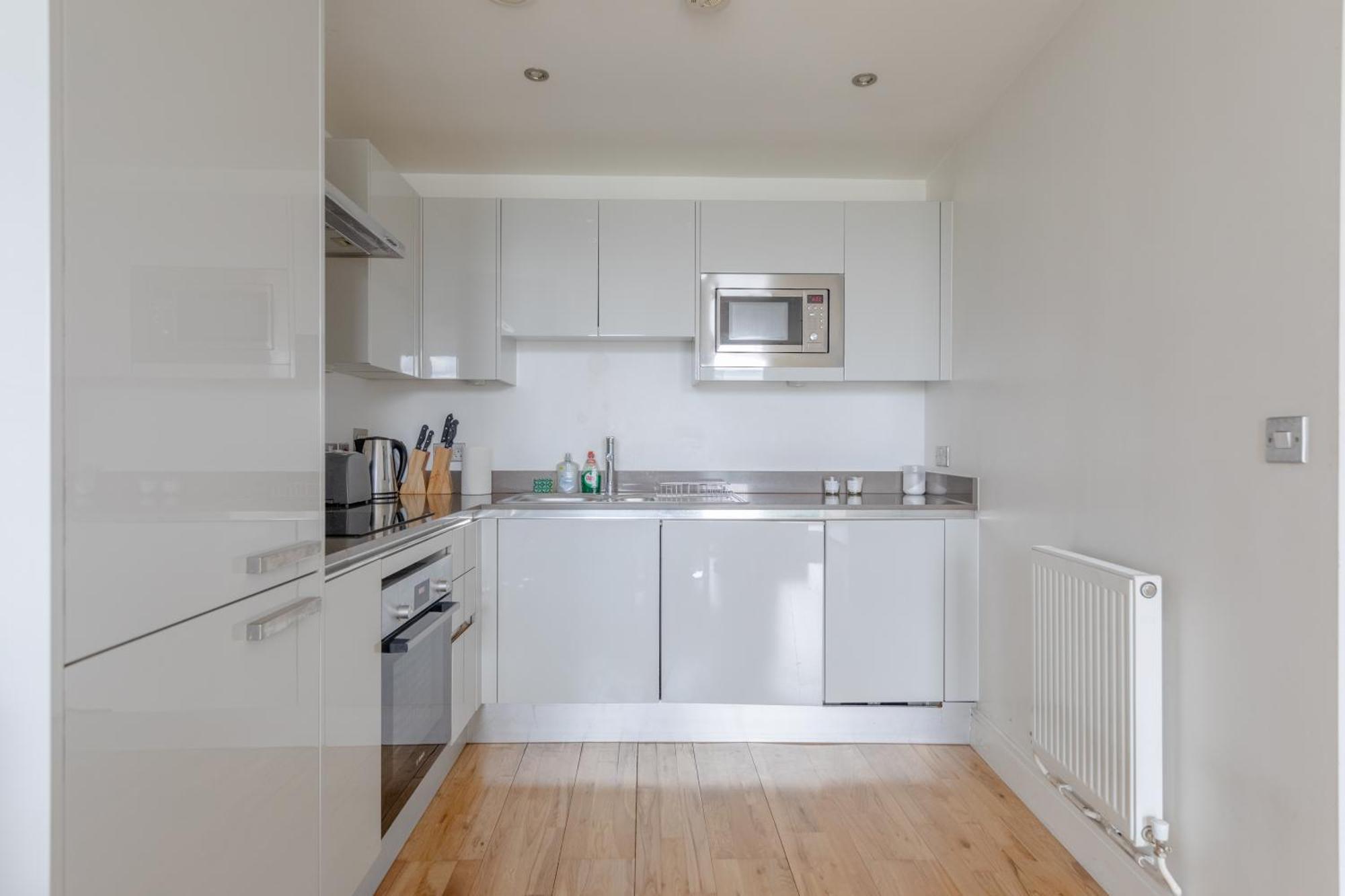 Apartment Sleek & Sunny 1bd Flat Near Greenwhich - Deptford! London