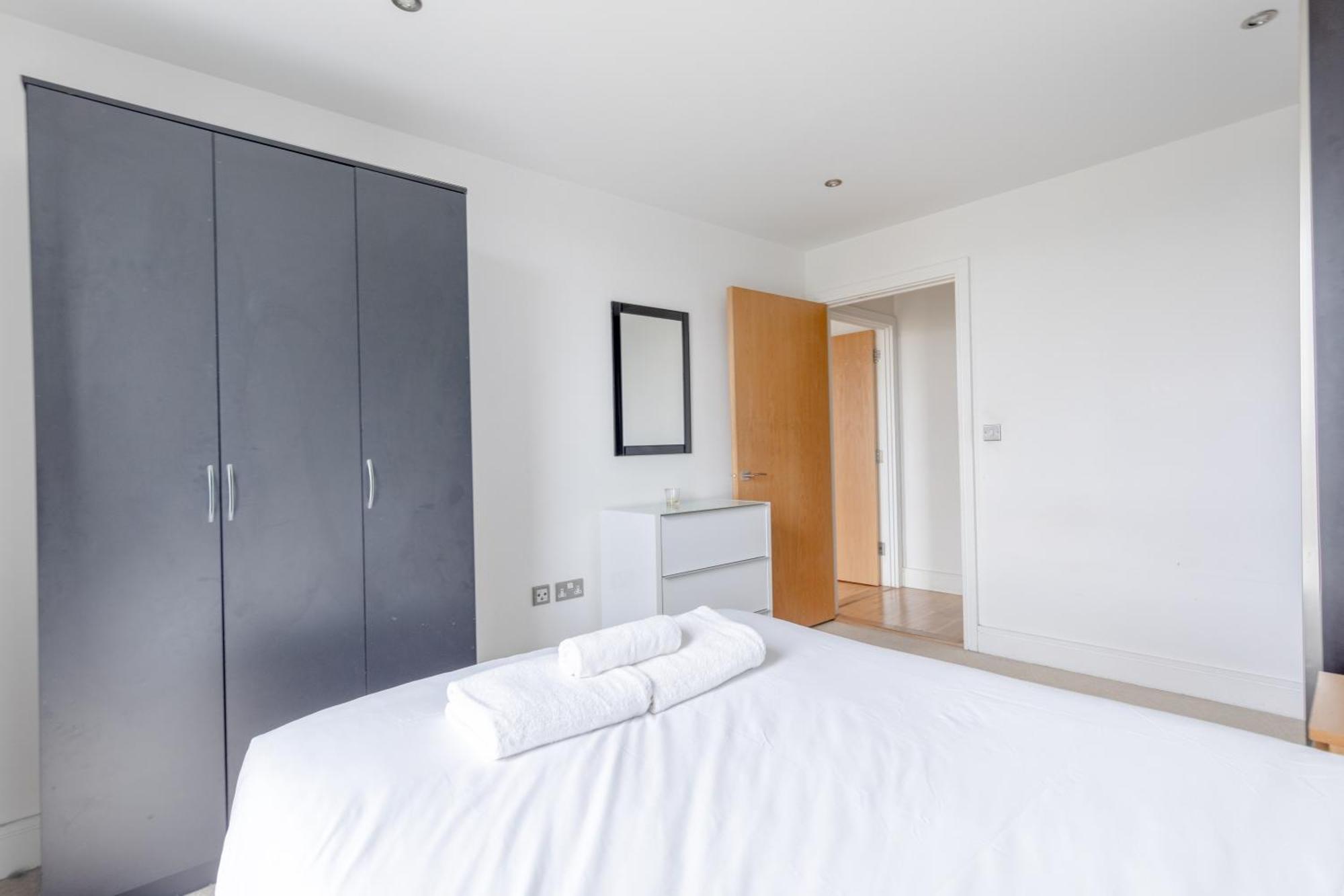 Sleek & Sunny 1bd Flat Near Greenwhich - Deptford! London