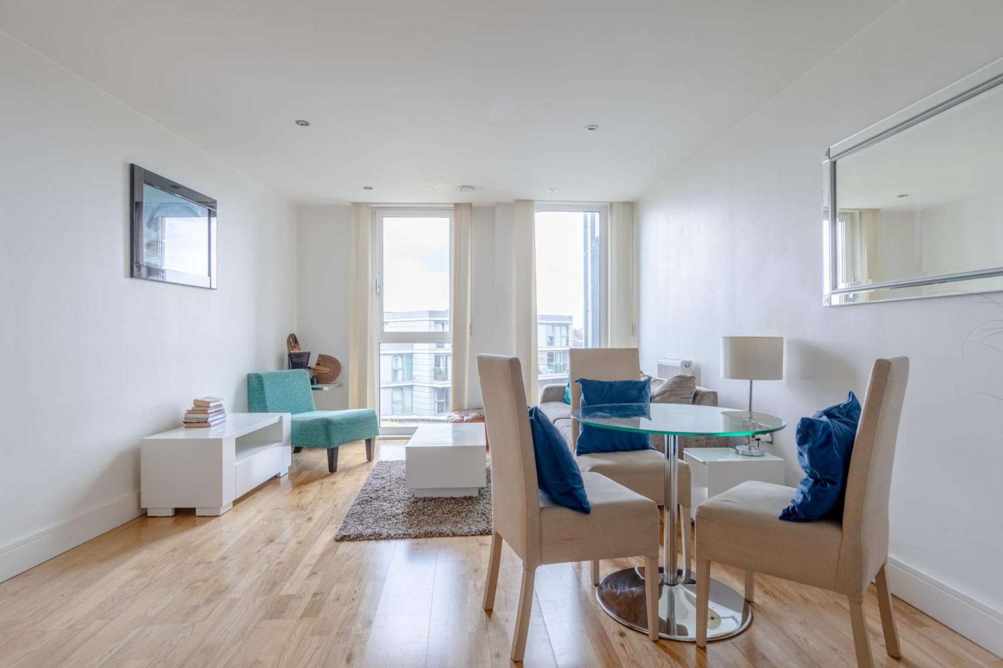 Apartment Sleek & Sunny 1bd Flat Near Greenwhich - Deptford! London