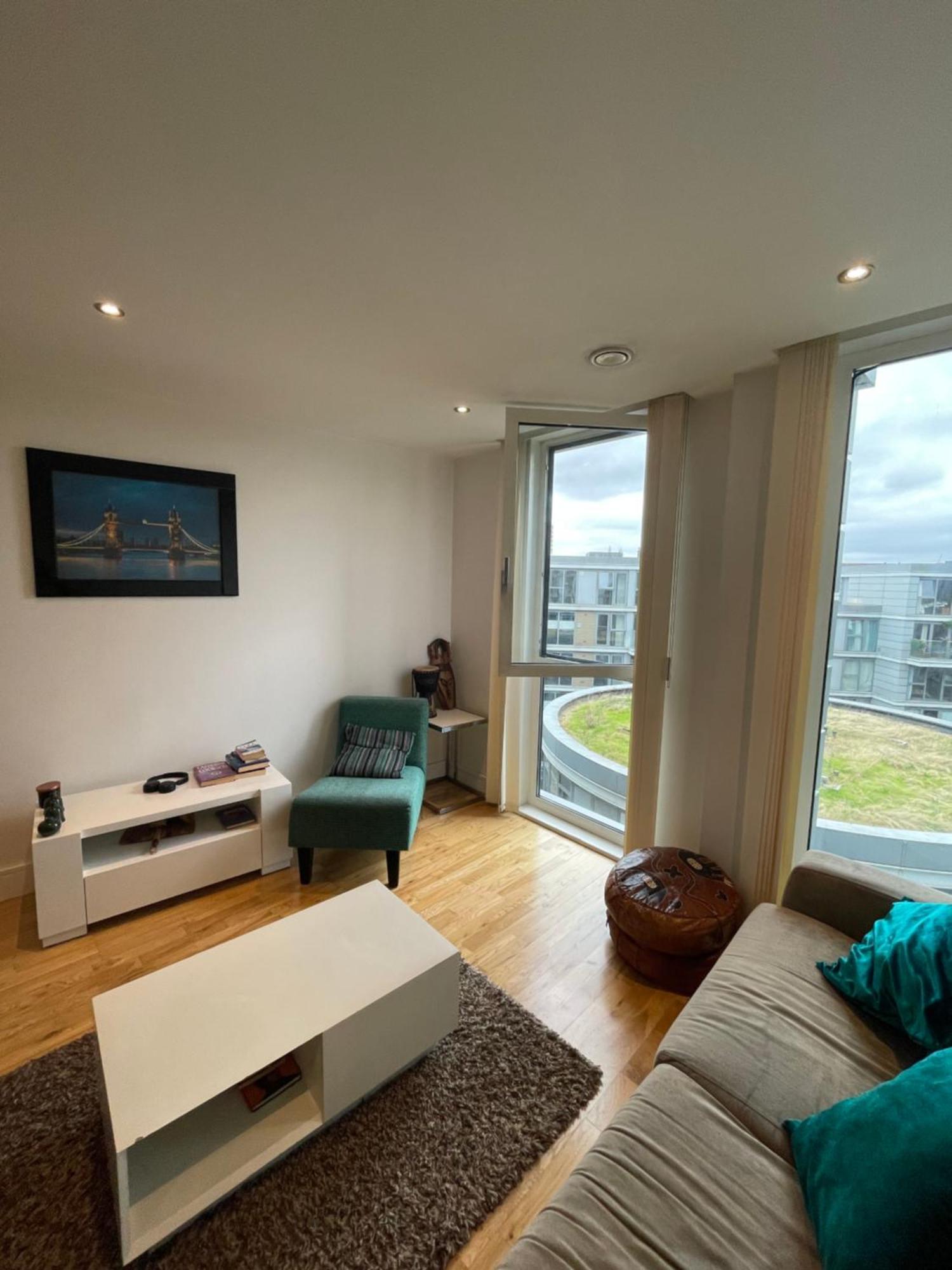 Sleek & Sunny 1bd Flat Near Greenwhich - Deptford! London