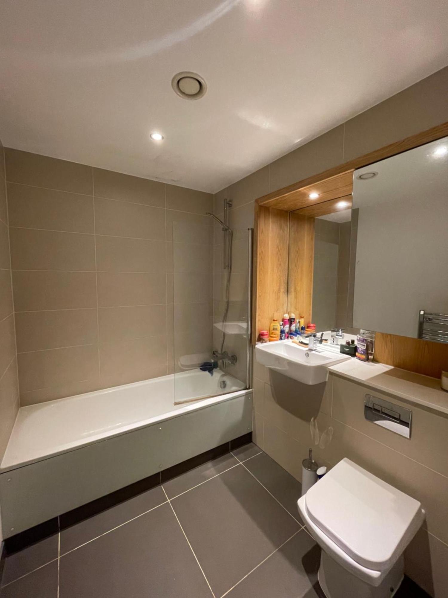 Sleek & Sunny 1bd Flat Near Greenwhich - Deptford! Apartment *
