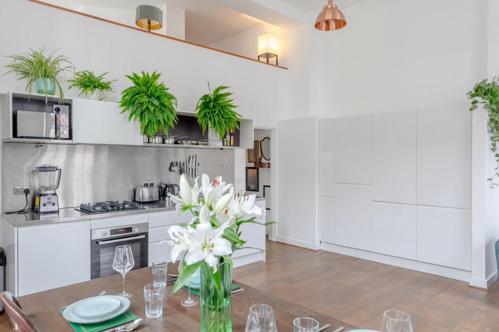 Apartment Luxurious & Chic 2bd Warehouse Flat - Old Street!