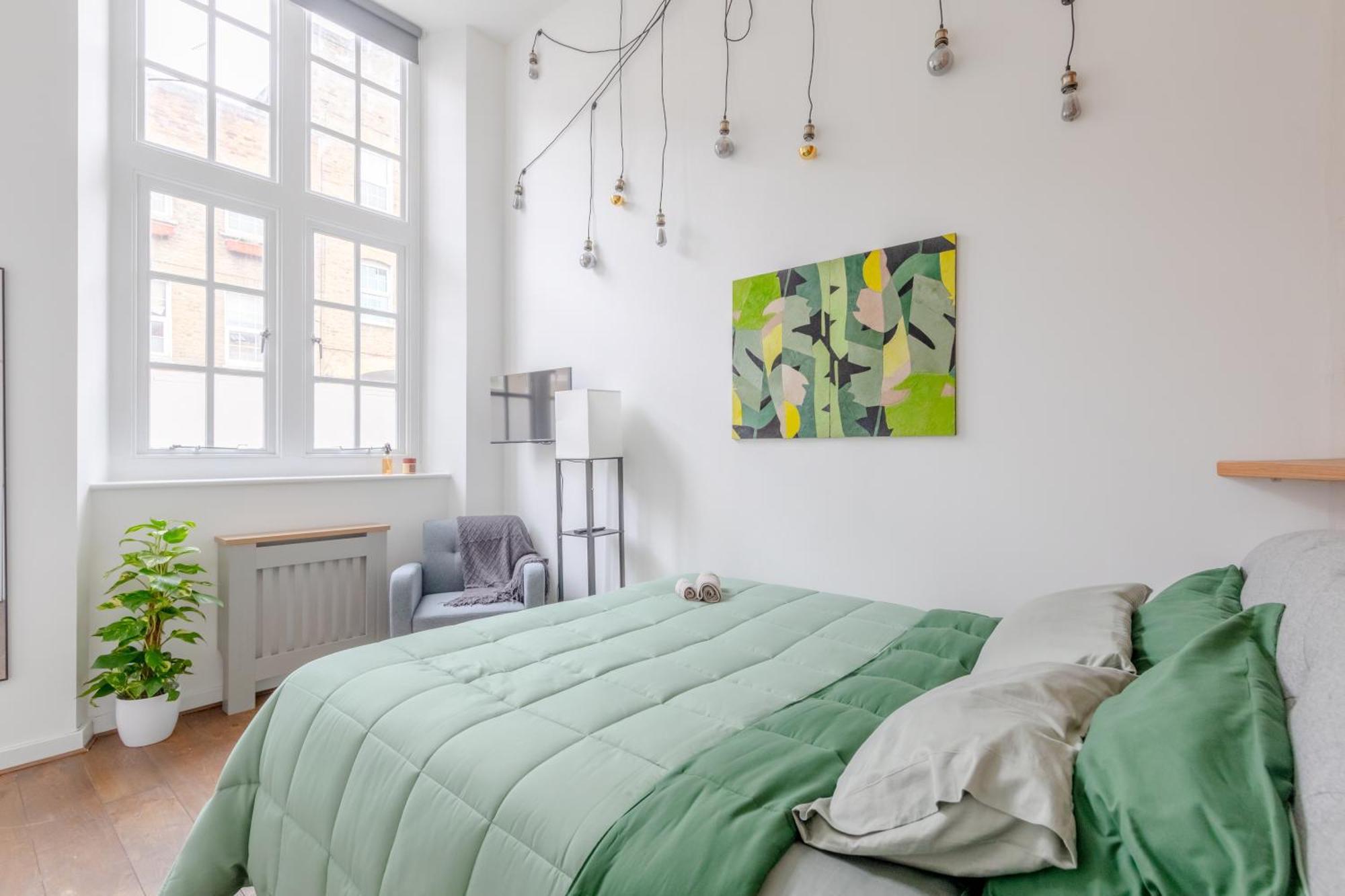 Luxurious & Chic 2bd Warehouse Flat - Old Street! Apartment