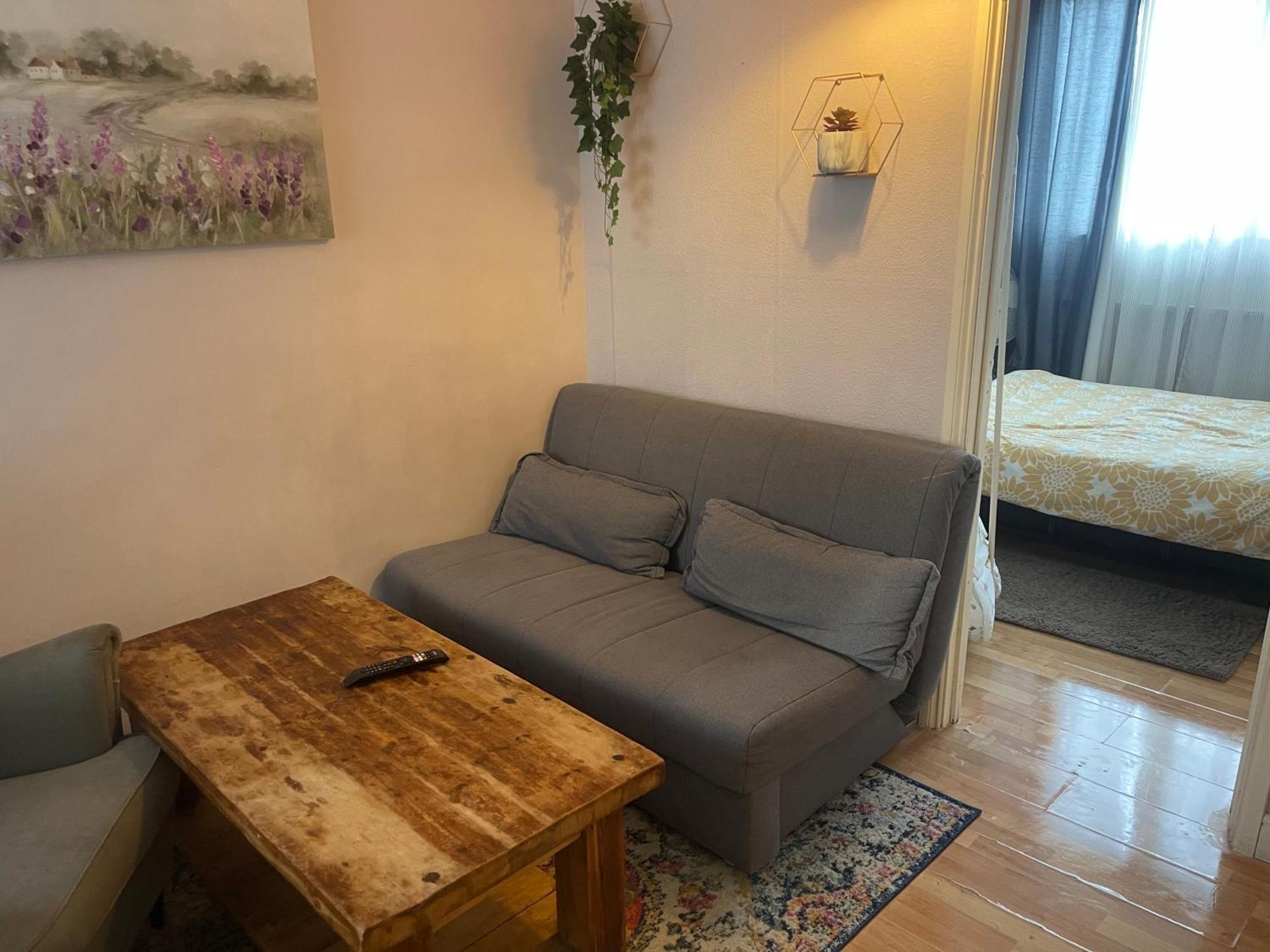 Impeccable 1-bed In Apartment London