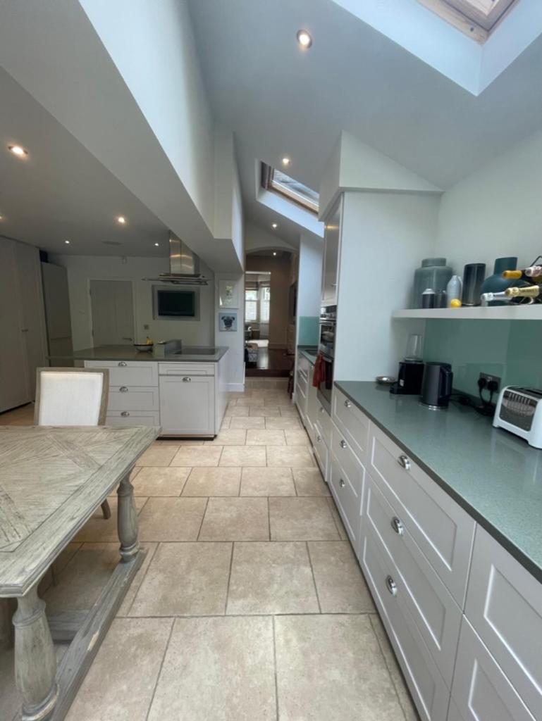 Secluded & Serene 3bd Family - Wandsworth! Apartment *