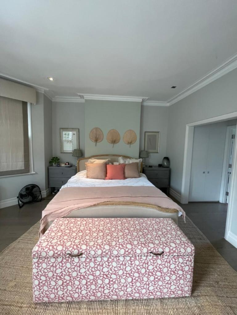 Apartment Secluded & Serene 3bd Family - Wandsworth! *