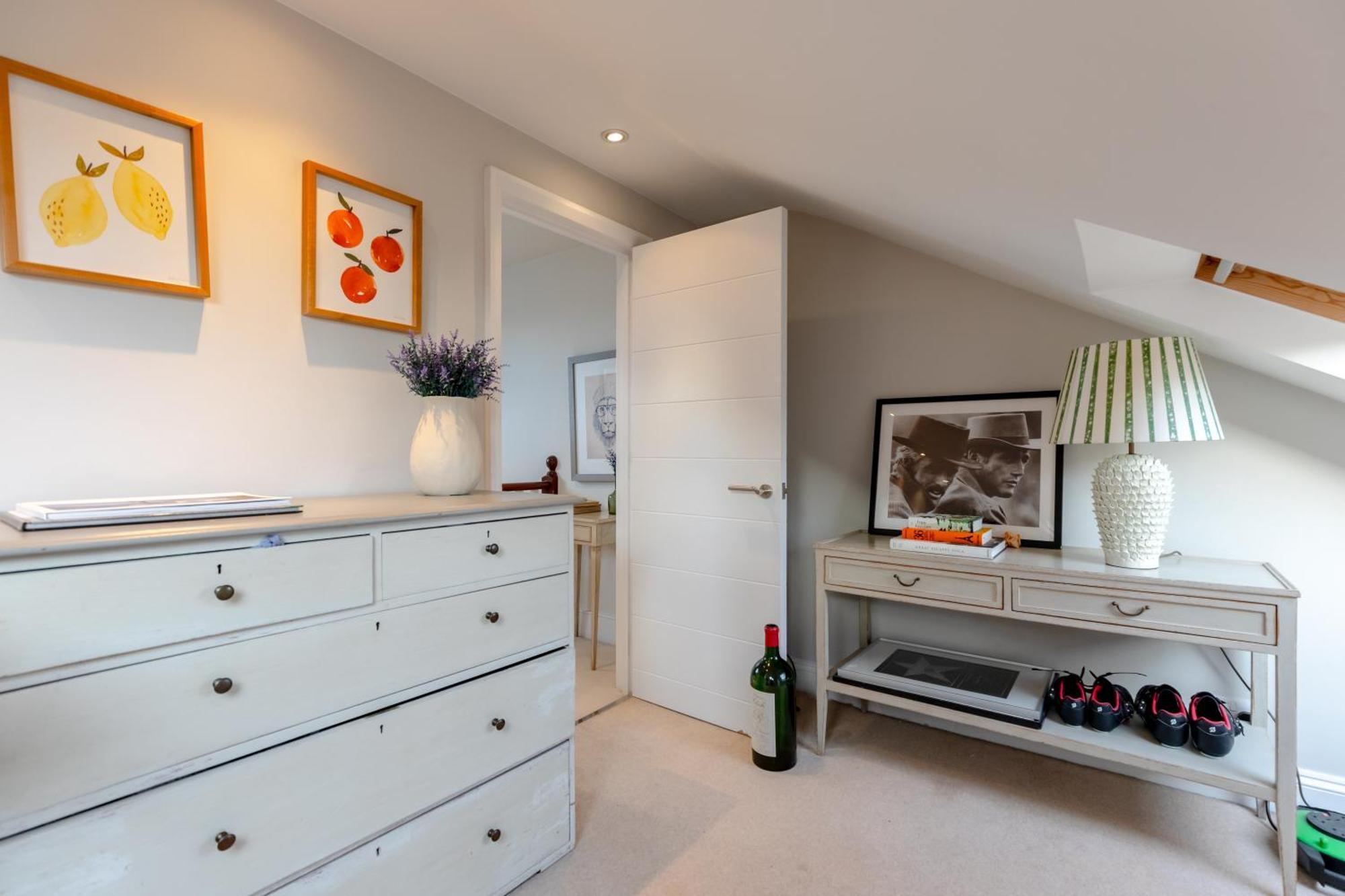 Apartment Secluded & Serene 3bd Family - Wandsworth! London