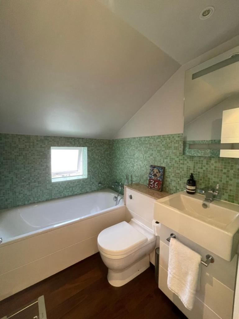 Secluded & Serene 3bd Family - Wandsworth! Apartment