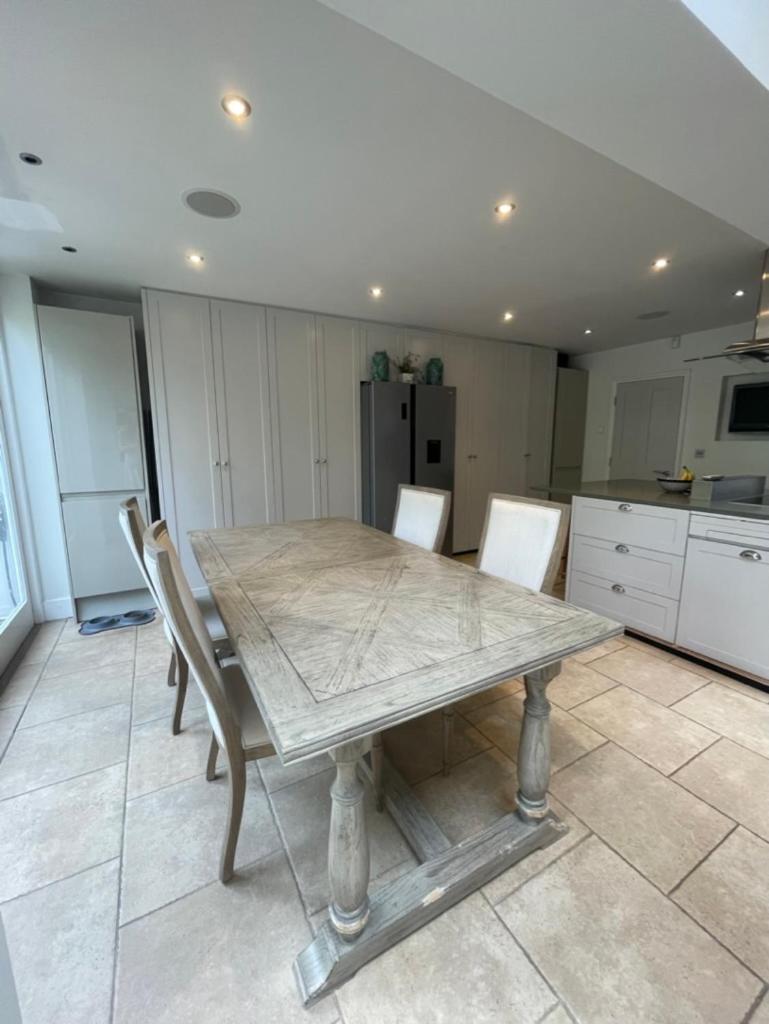 Secluded & Serene 3bd Family - Wandsworth! Apartment London
