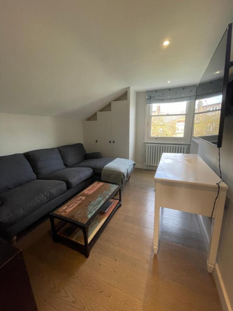 Secluded & Serene 3bd Family - Wandsworth! *