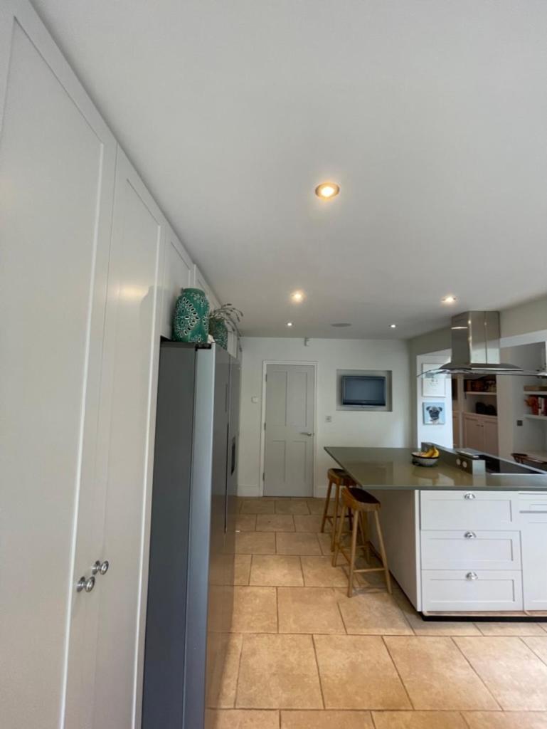 Apartment Secluded & Serene 3bd Family - Wandsworth!