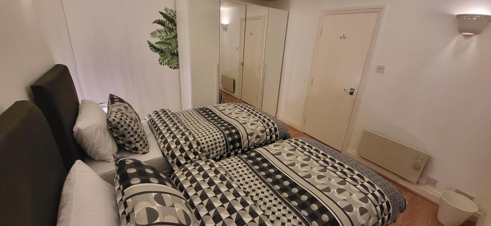 1 Bed, G-floor Close To O2, Excel And Airport Apartamento Londres
