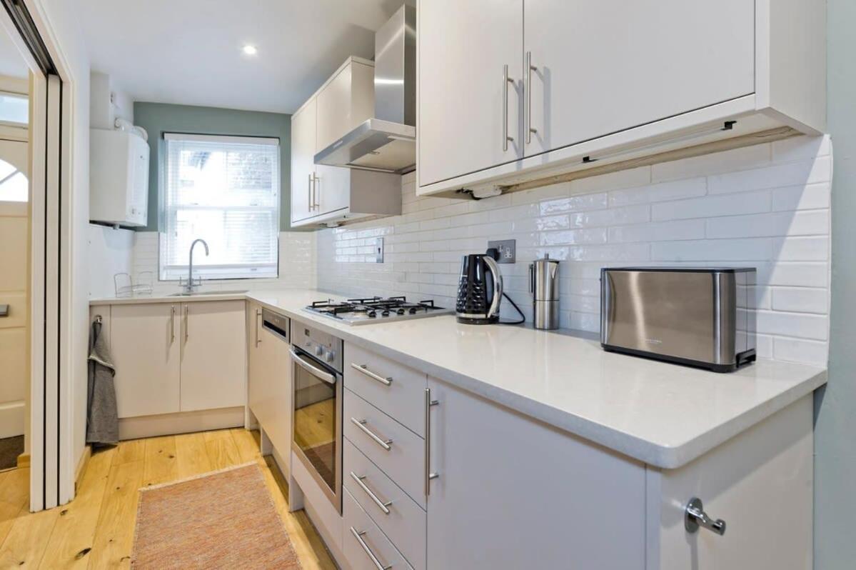 Holiday home Sweet Marble Arch 2 Bedroom Mews House