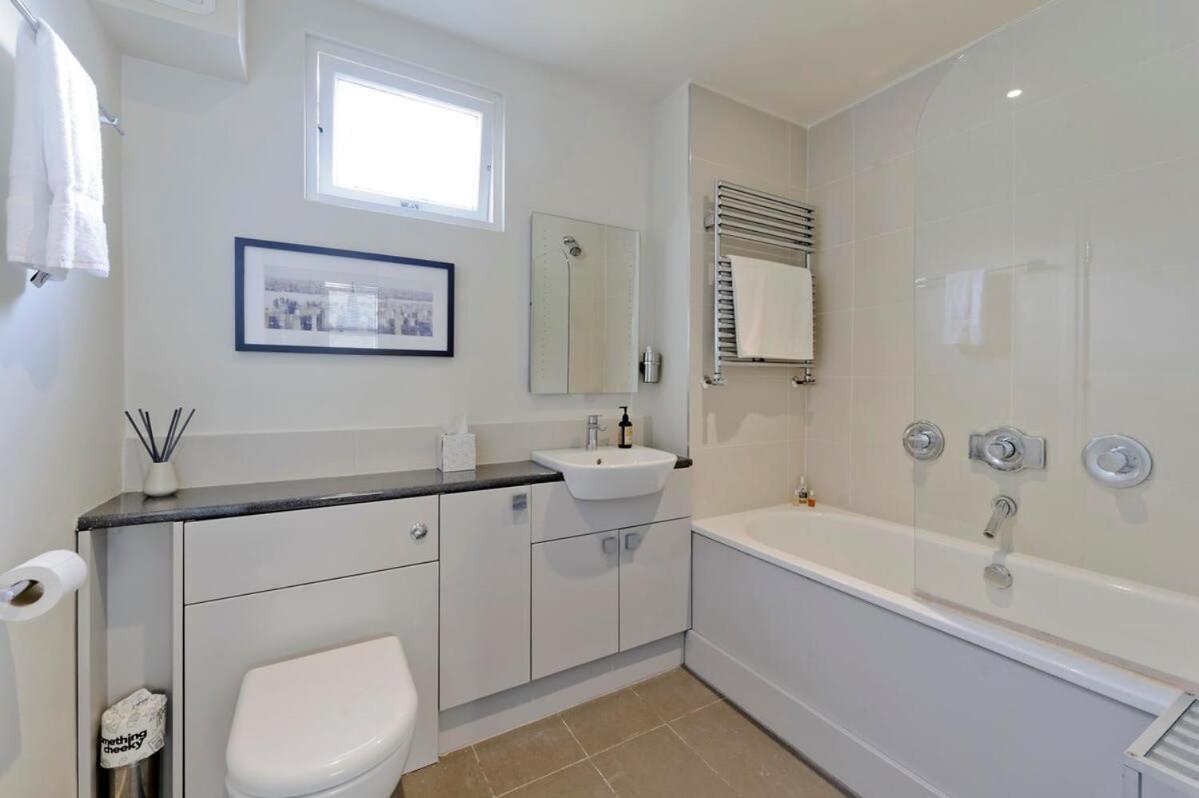 Sweet Marble Arch 2 Bedroom Mews House * London