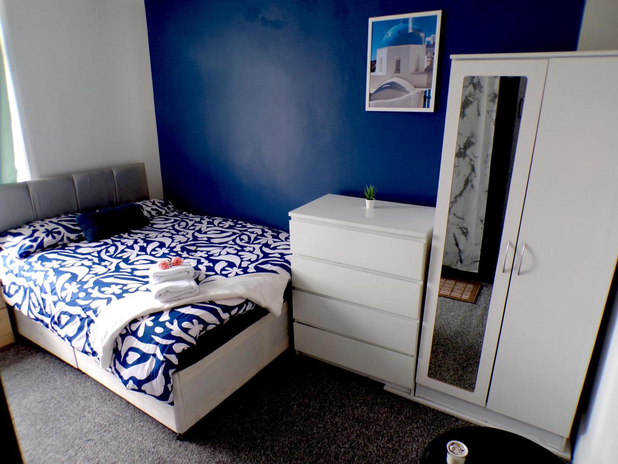 West Kensington - Santorini * London