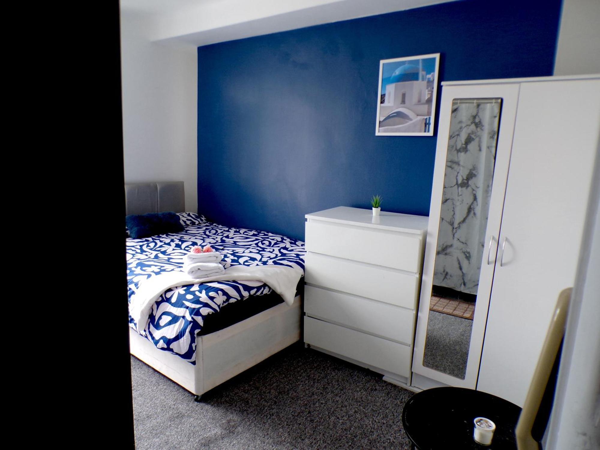 West Kensington - Santorini * London