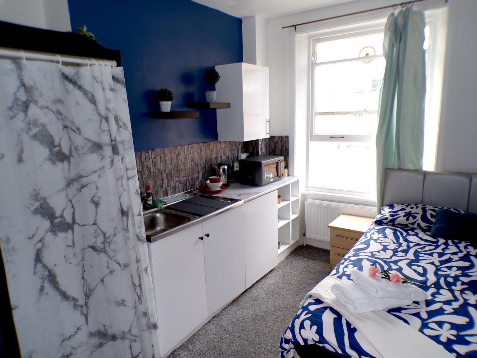 West Kensington - Blue * London