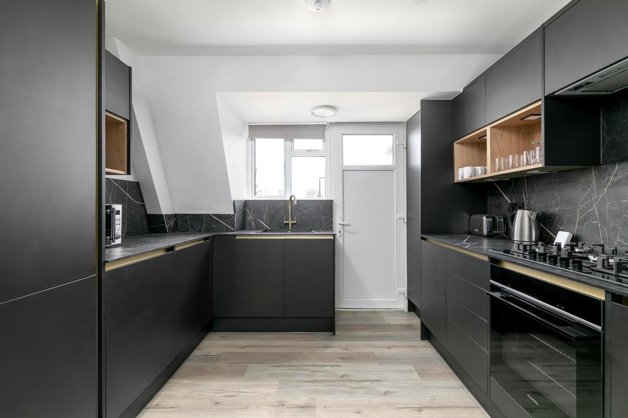 Apartment Hyde Park, Marylebone, 3 Bedroom *
