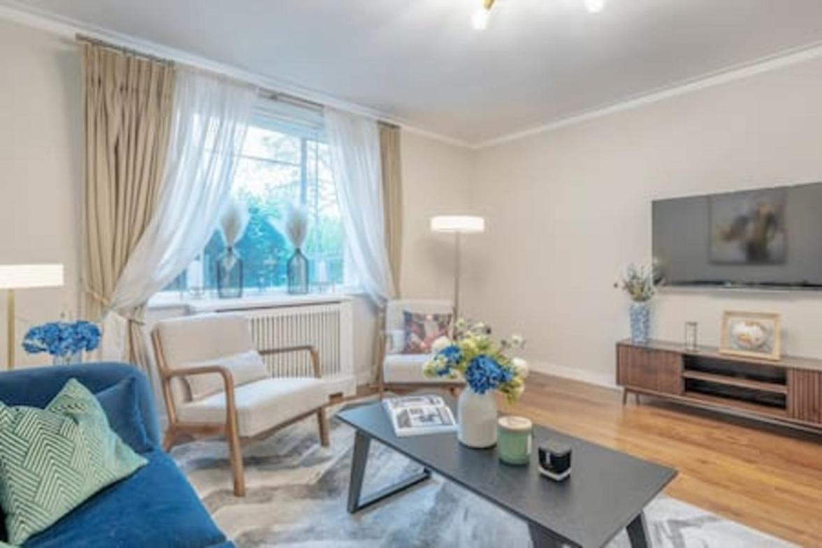 Location - Spacious 2bed In Front Of Hyde Park Apartment London