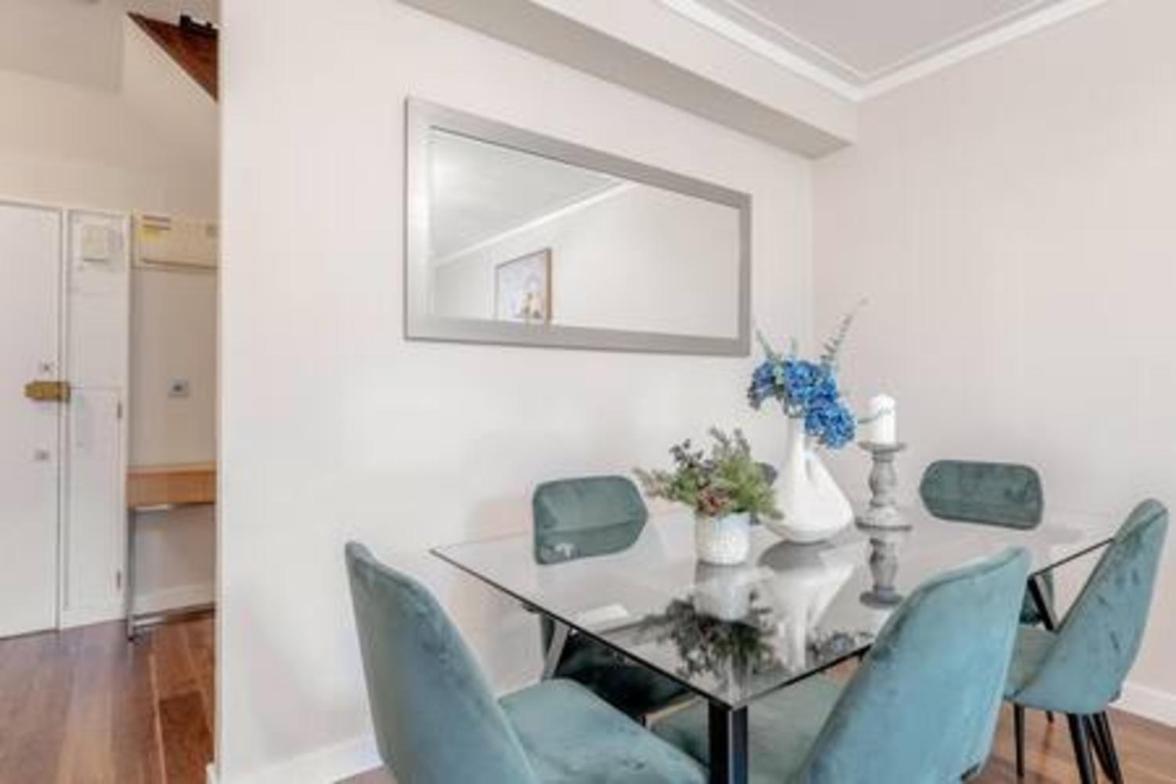 Apartment Location - Spacious 2bed In Front Of Hyde Park London