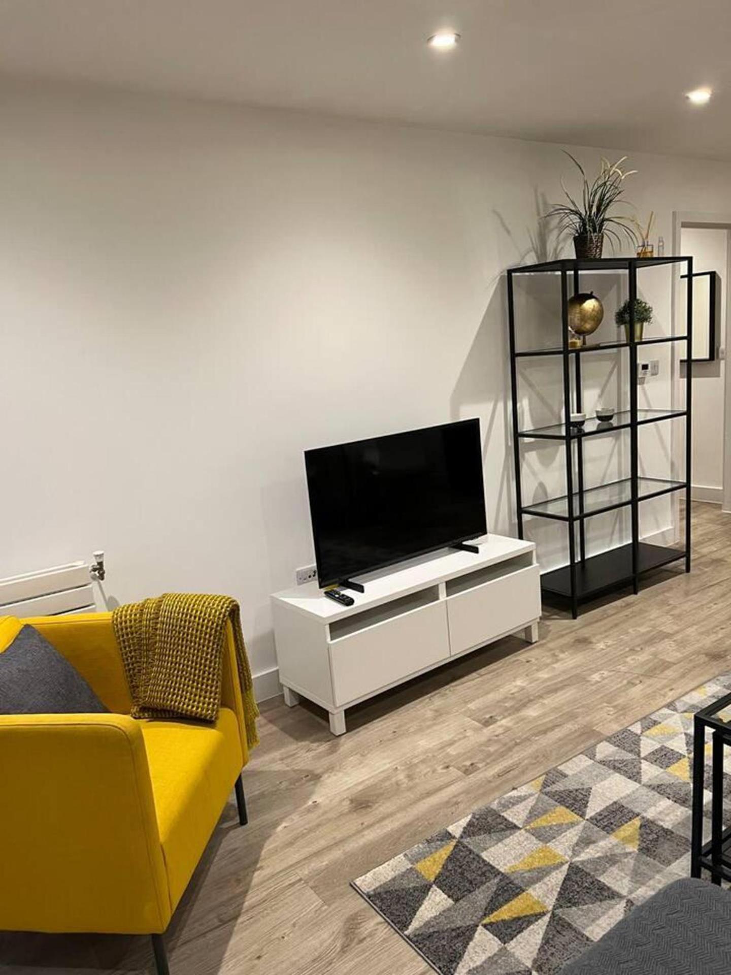 Modern 1 Bed Flat Near Station And Apartment London