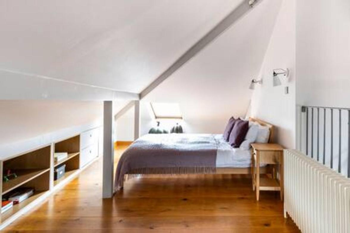 Experience In Amazing Reconverted Gin House