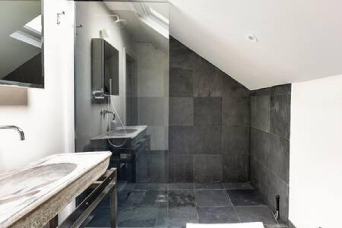 Experience In Amazing Reconverted Gin House Apartment