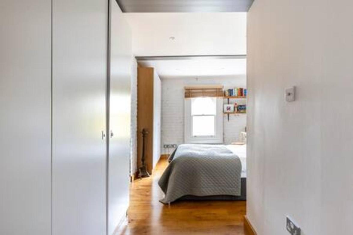 Apartment Experience In Amazing Reconverted Gin House London