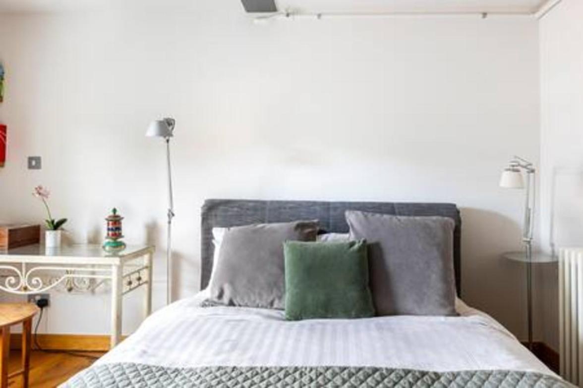 Experience In Amazing Reconverted Gin House Apartment