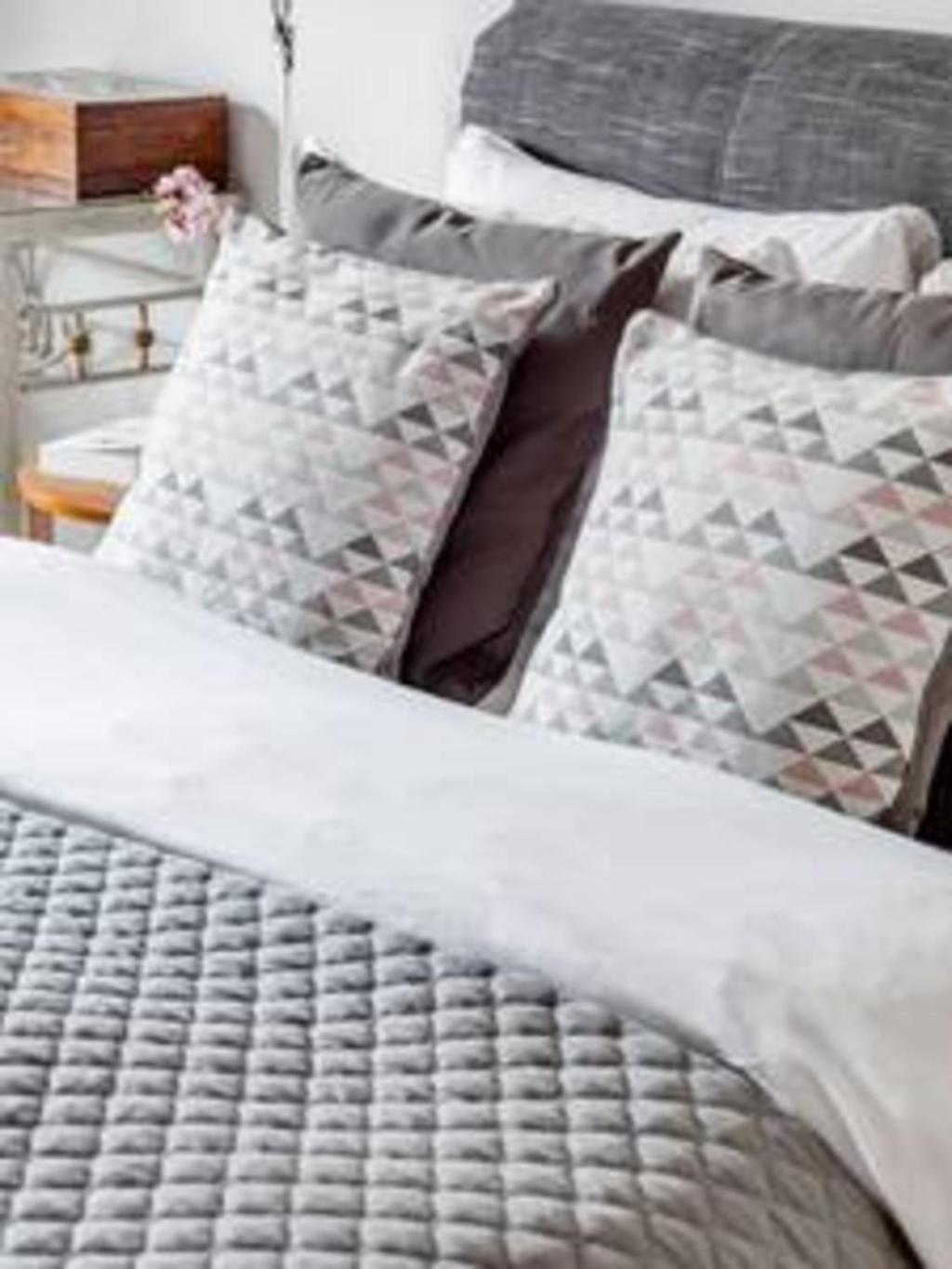 Apartment Experience In Amazing Reconverted Gin House *