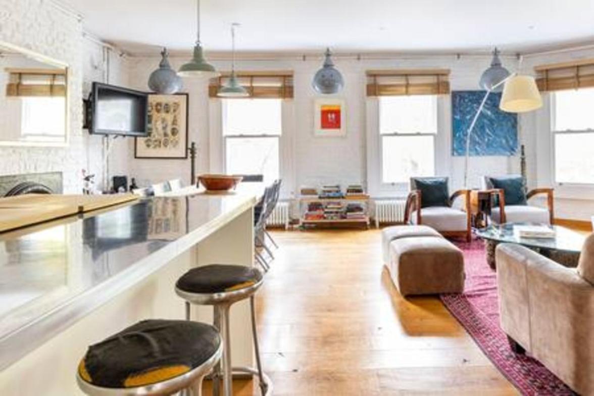 Apartment Experience In Amazing Reconverted Gin House London