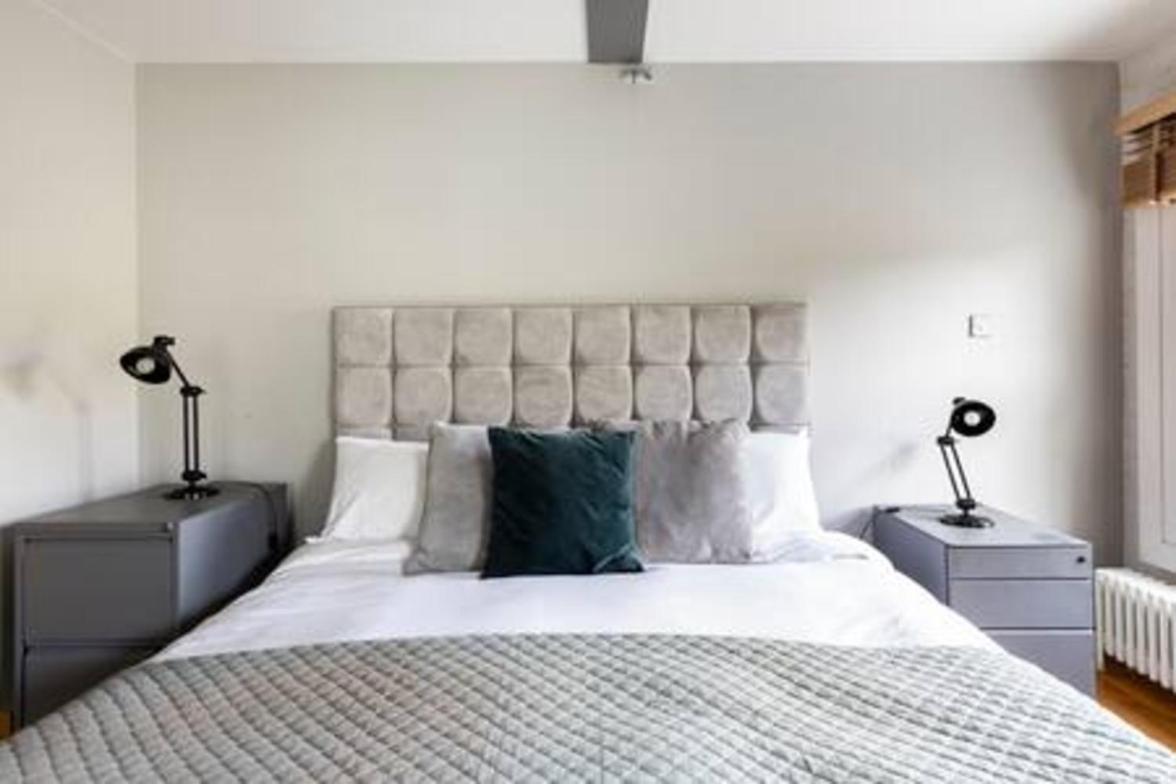 Experience In Amazing Reconverted Gin House London