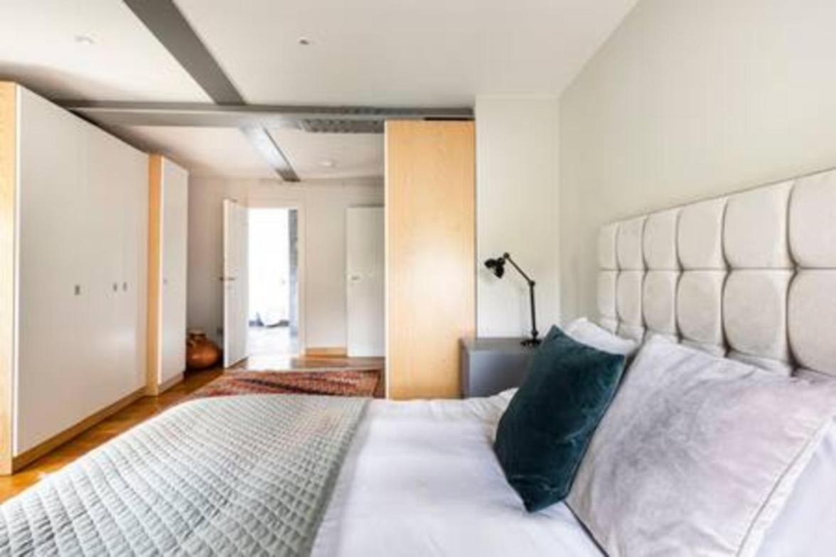 Apartment Experience In Amazing Reconverted Gin House