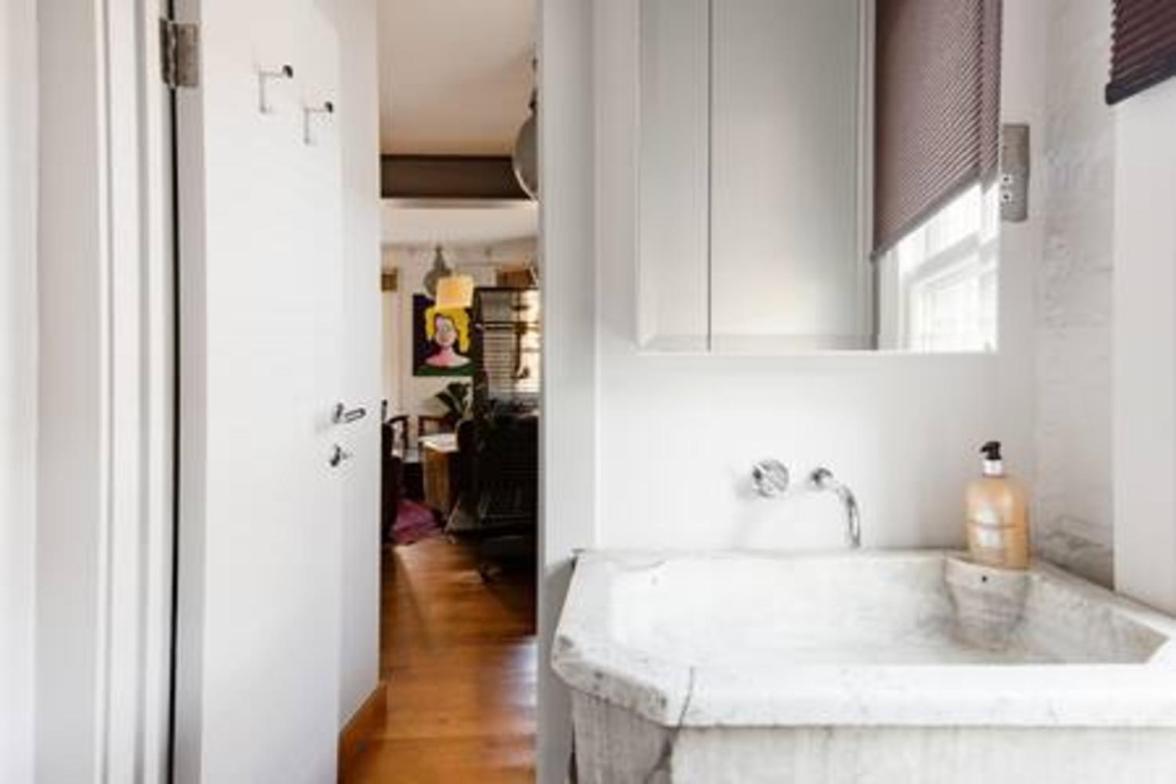 Apartment Experience In Amazing Reconverted Gin House *