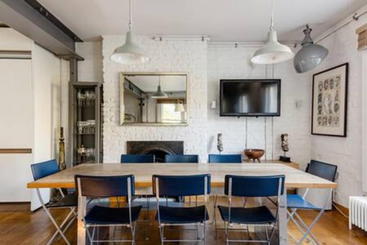 Apartment Experience In Amazing Reconverted Gin House London