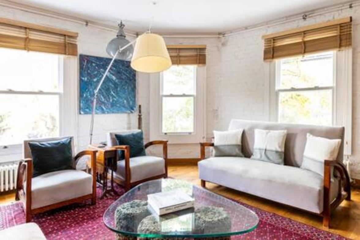 Apartment Experience In Amazing Reconverted Gin House London