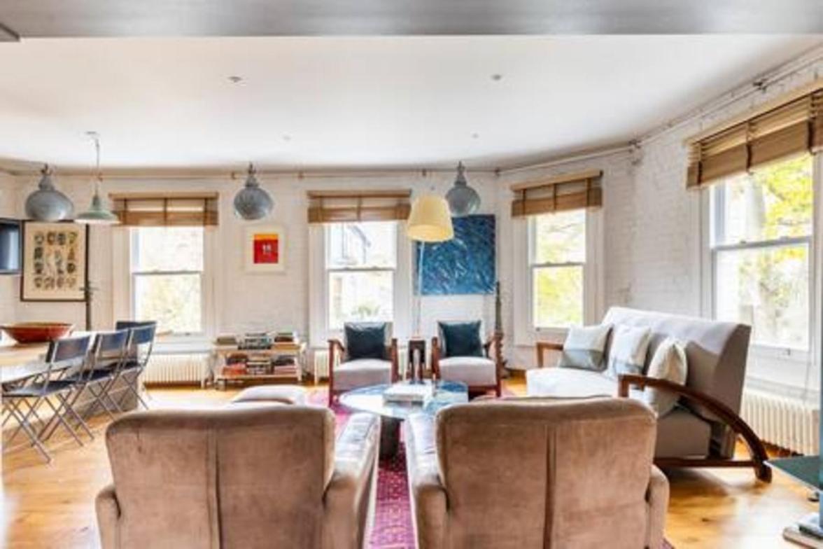 Apartment Experience In Amazing Reconverted Gin House *