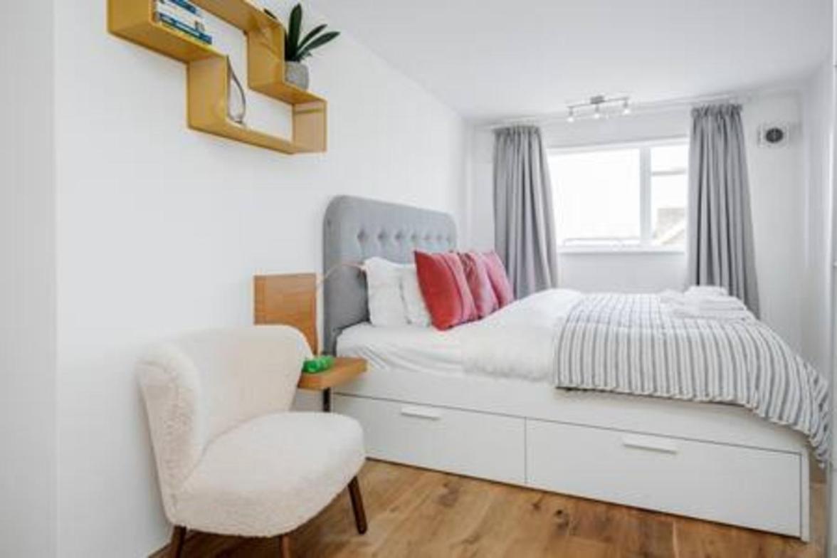 Spacious 2bed In Location Holland Park-n Hill * London
