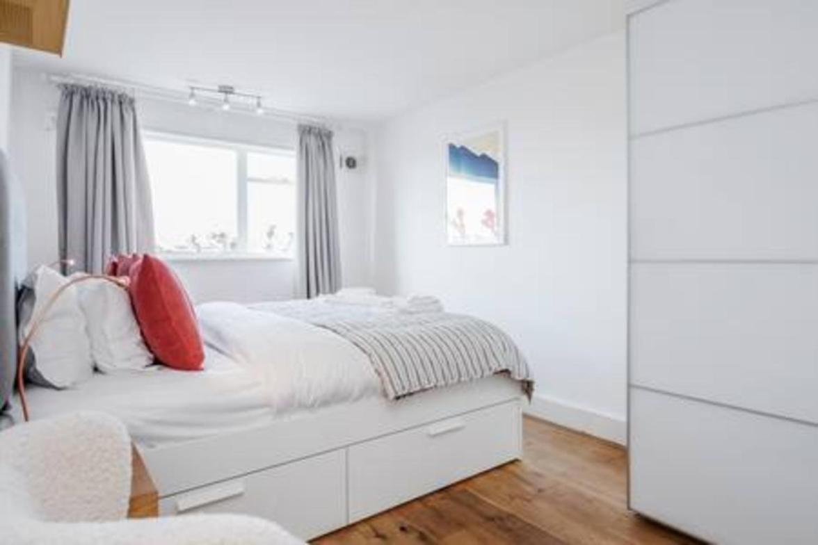 Apartment Spacious 2bed In Location Holland Park-n Hill *
