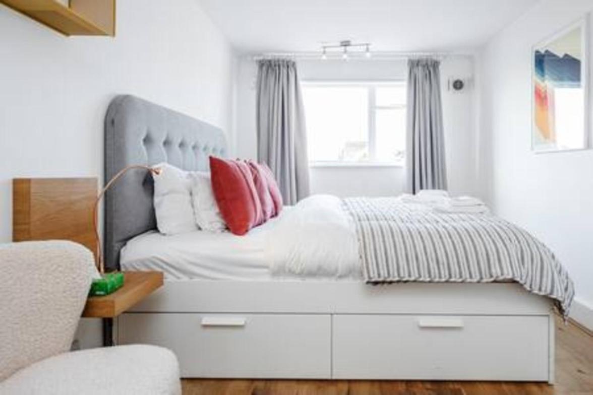 Apartment Spacious 2bed In Location Holland Park-n Hill London