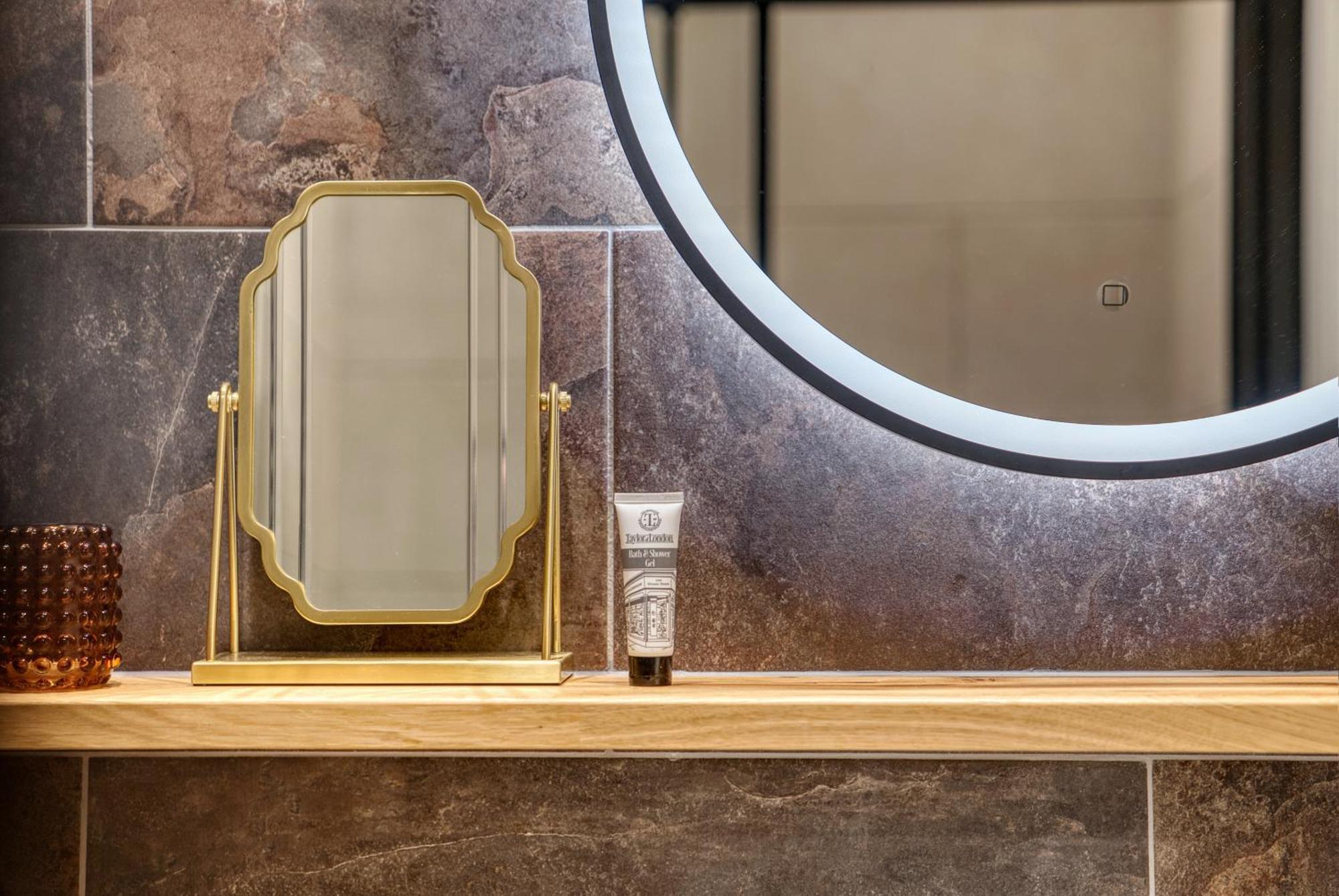 Apartment Vichy - The Hampstead Star | Prime Location *