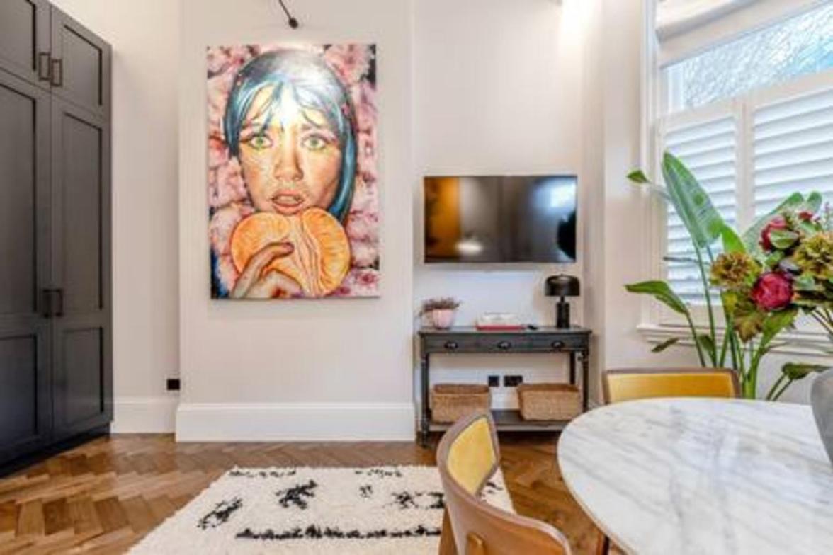 Modern Spacious In Chelsea By Kings Road * London