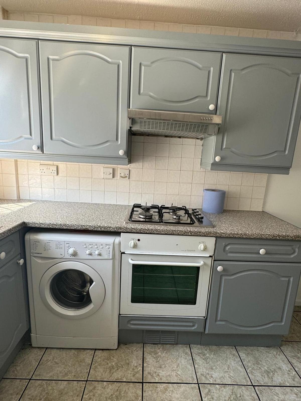 E14 Elegance Holiday home London